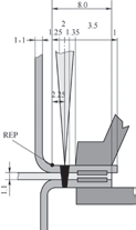 图6 车门结构翻边尺寸设计对比（点焊与激光焊）